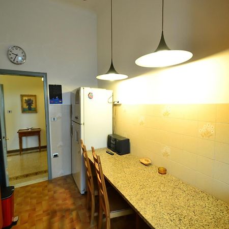 Lovely Holiday Home In Montefiridolfi With Hill View Eksteriør bilde