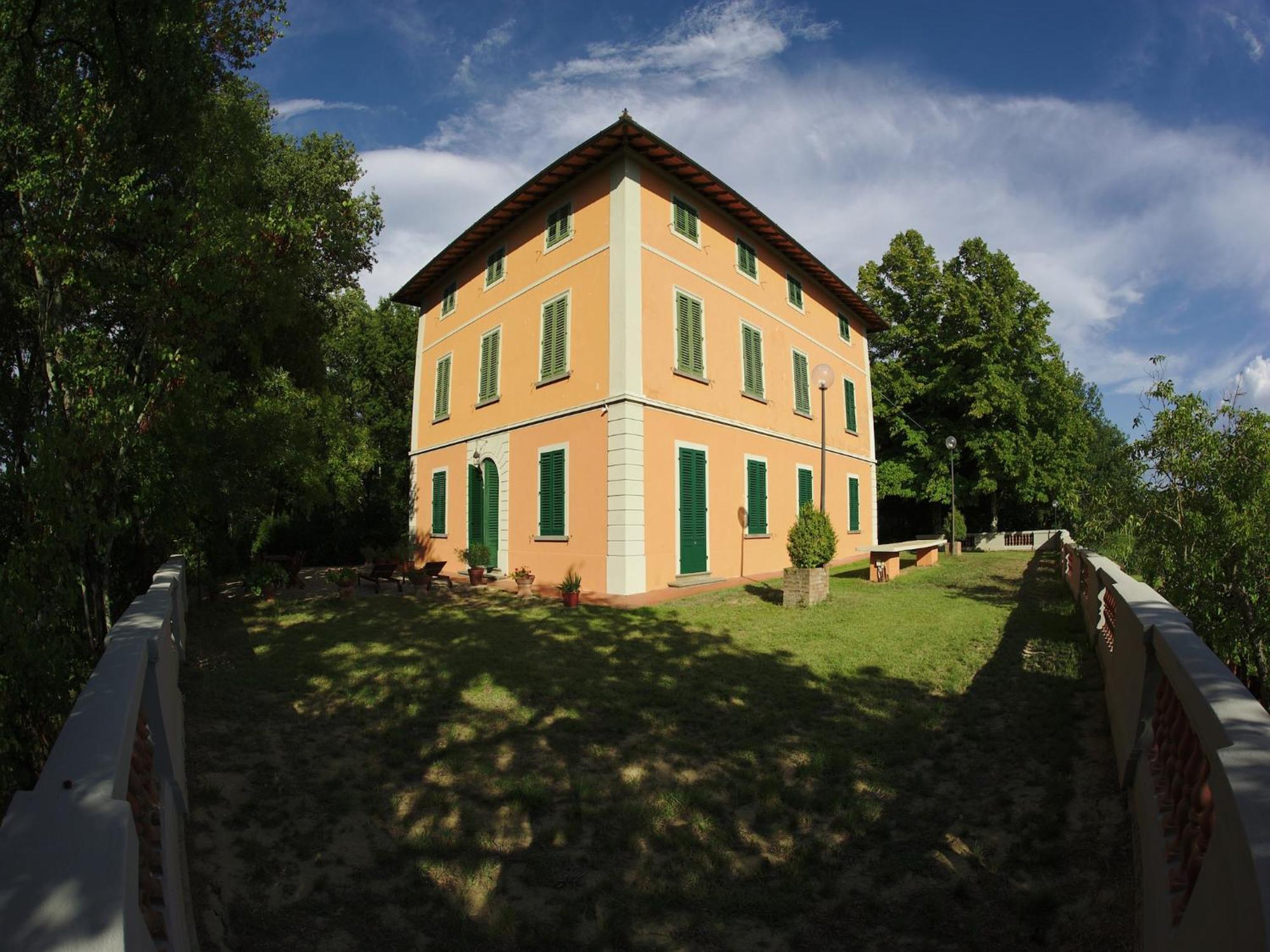 Lovely Holiday Home In Montefiridolfi With Hill View Eksteriør bilde