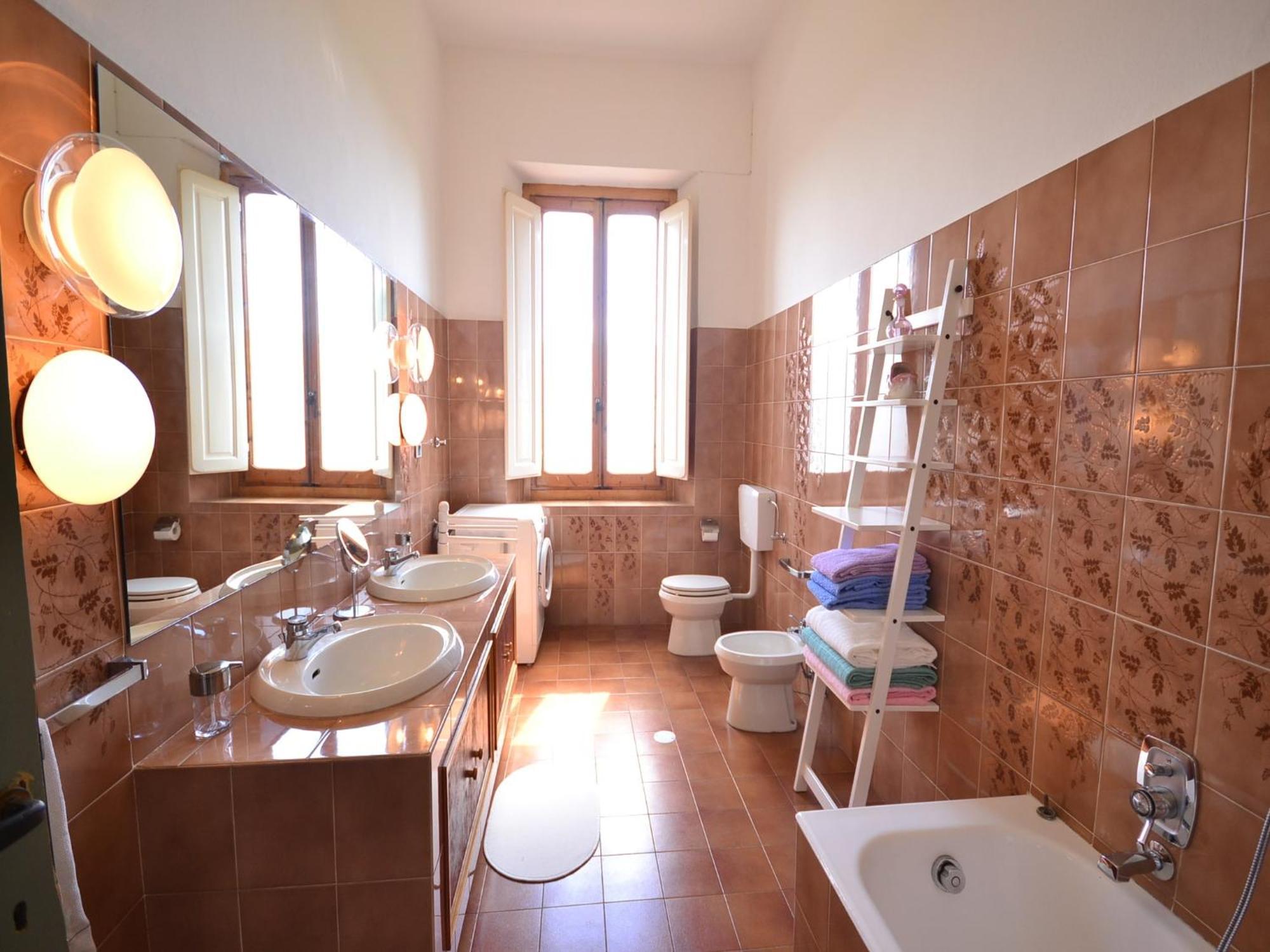 Lovely Holiday Home In Montefiridolfi With Hill View Eksteriør bilde