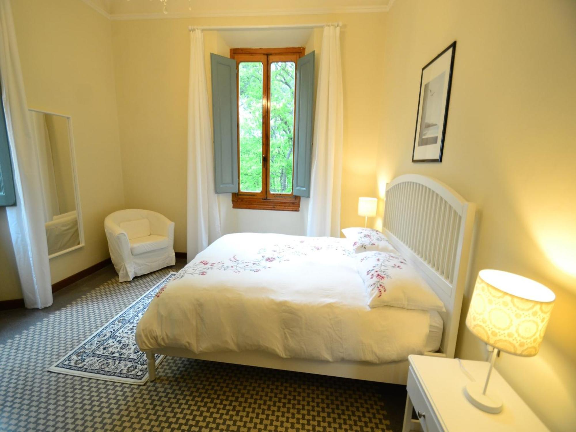Lovely Holiday Home In Montefiridolfi With Hill View Eksteriør bilde