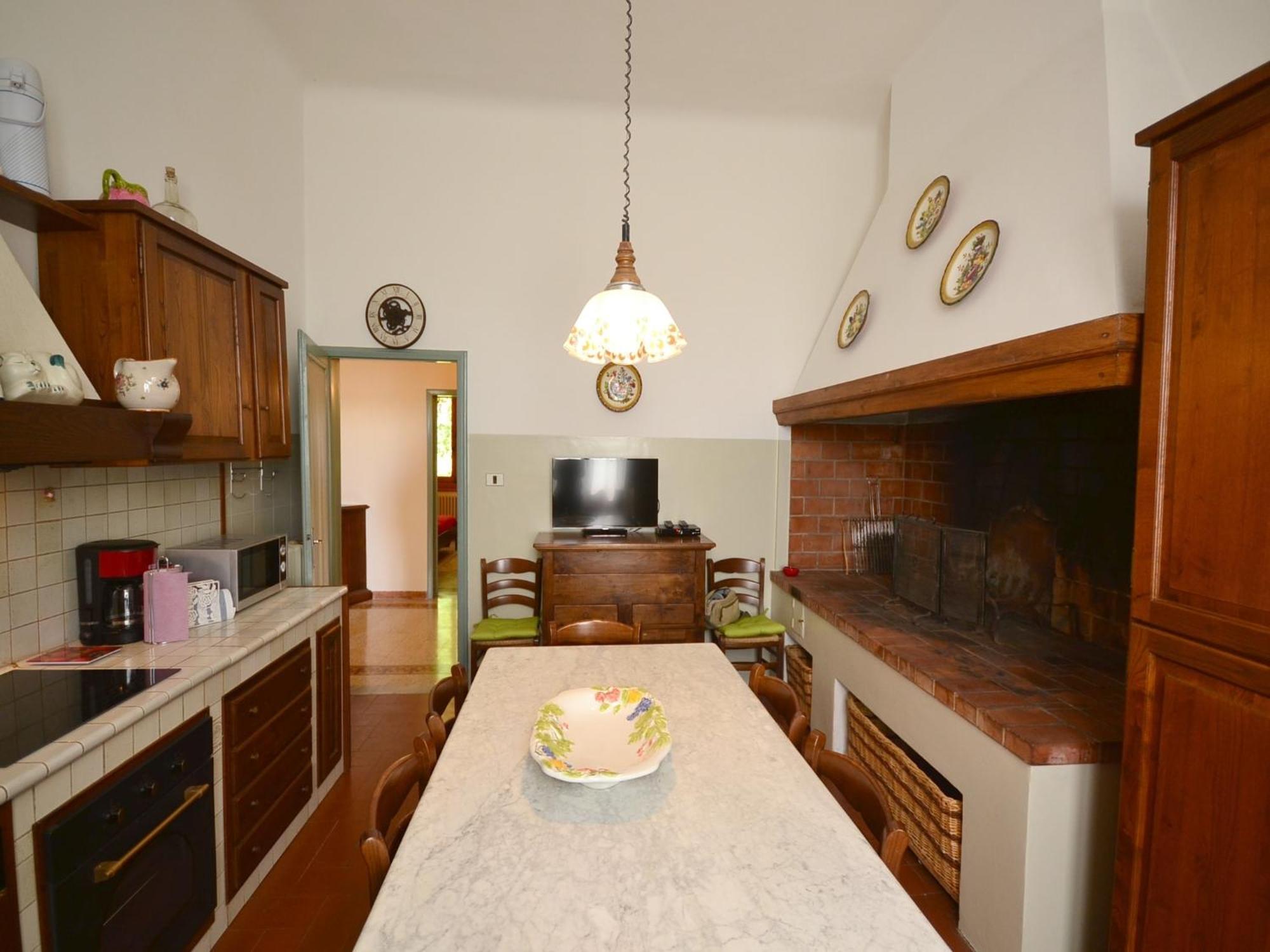 Lovely Holiday Home In Montefiridolfi With Hill View Eksteriør bilde