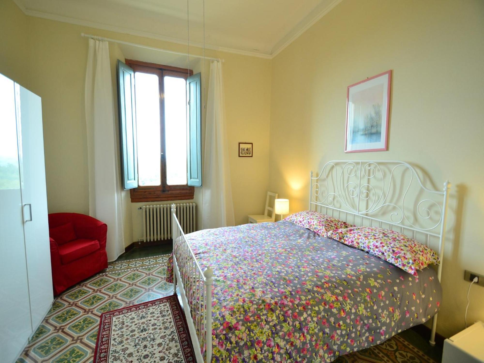 Lovely Holiday Home In Montefiridolfi With Hill View Eksteriør bilde
