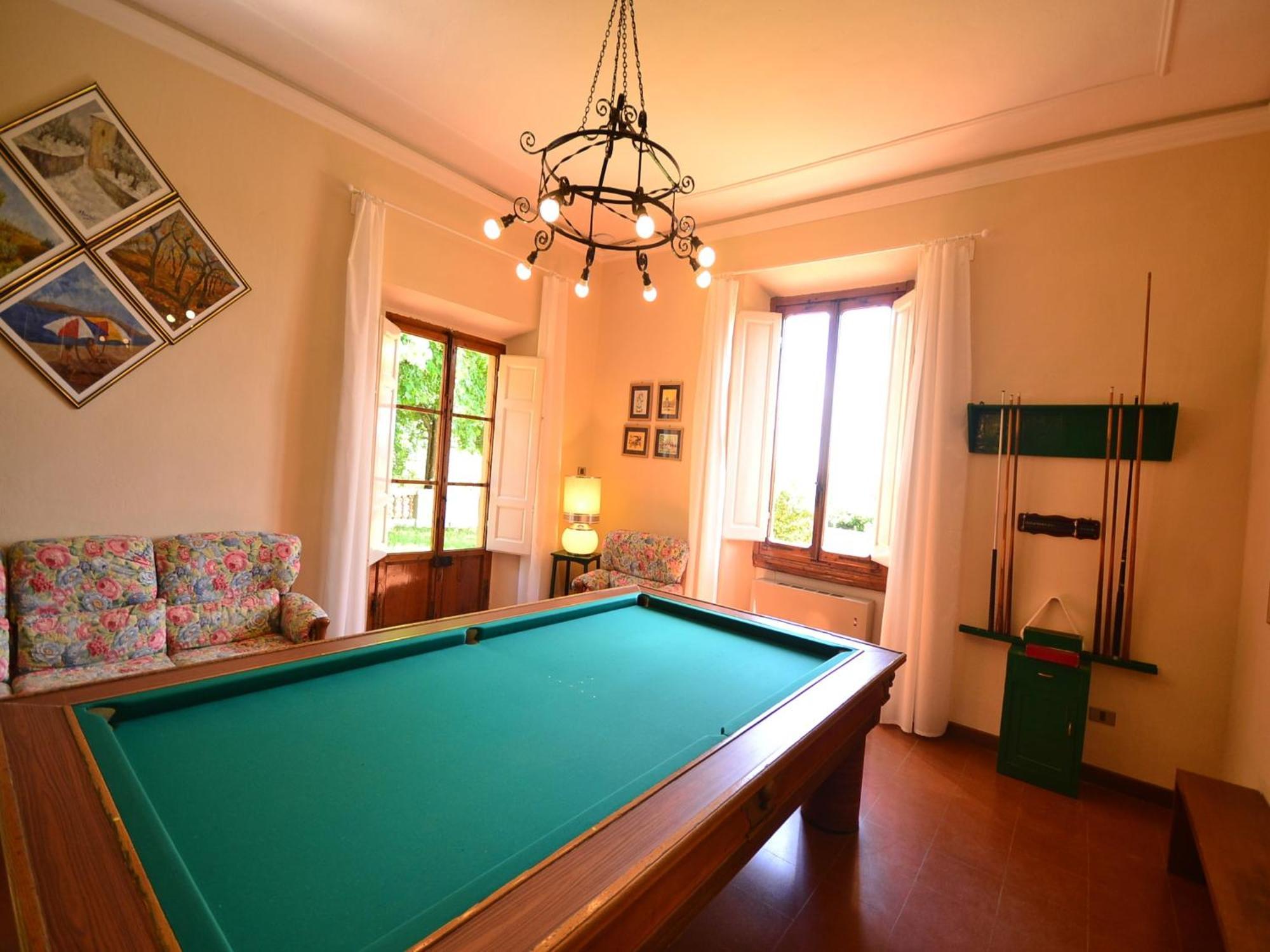 Lovely Holiday Home In Montefiridolfi With Hill View Eksteriør bilde