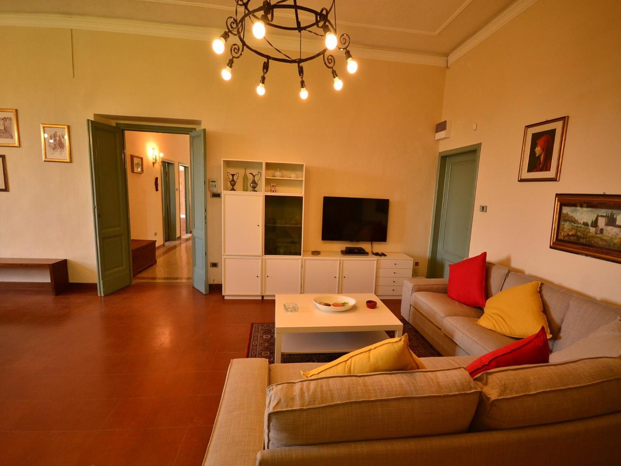 Lovely Holiday Home In Montefiridolfi With Hill View Eksteriør bilde