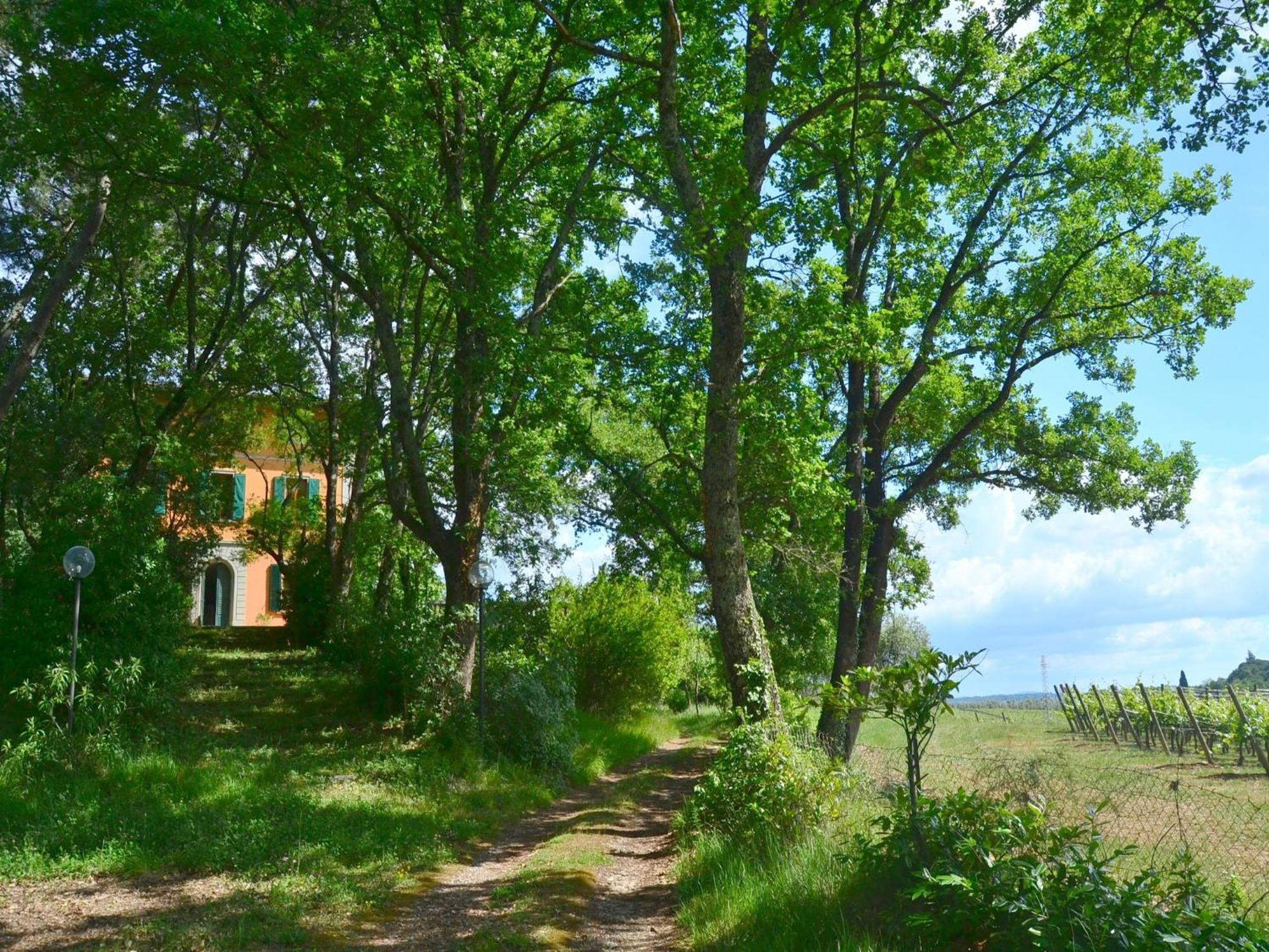 Lovely Holiday Home In Montefiridolfi With Hill View Eksteriør bilde